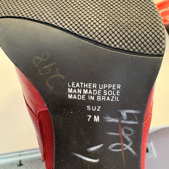 Women's Red Leather Box Toe Heels - Picture 4 of 5